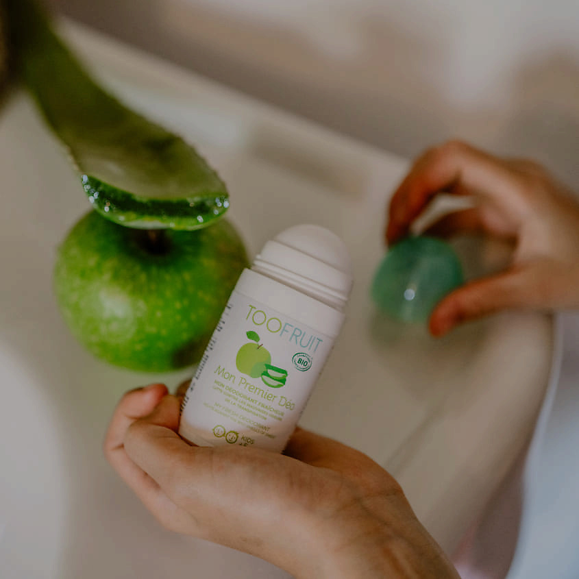 TOOFRUIT Дезодорант роликовый детский для чувствительной кожи без спирта Яблоко-Алоэ Вера – фото 2
