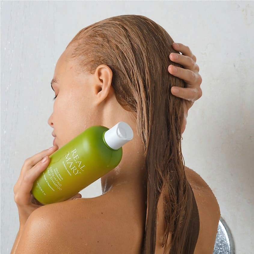 RATED GREEN Глубоко очищающий и отшелушивающий шампунь с соком розмарина Real Mary Exfoliating Scalp Shampoo – фото 4