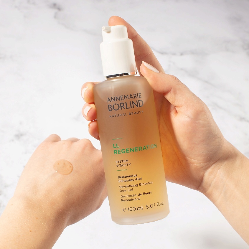 ANNEMARIE BORLIND Гель для лица восстанавливающий Ll Regeneration Revitalizing Blossom Dew Gel – фото 3