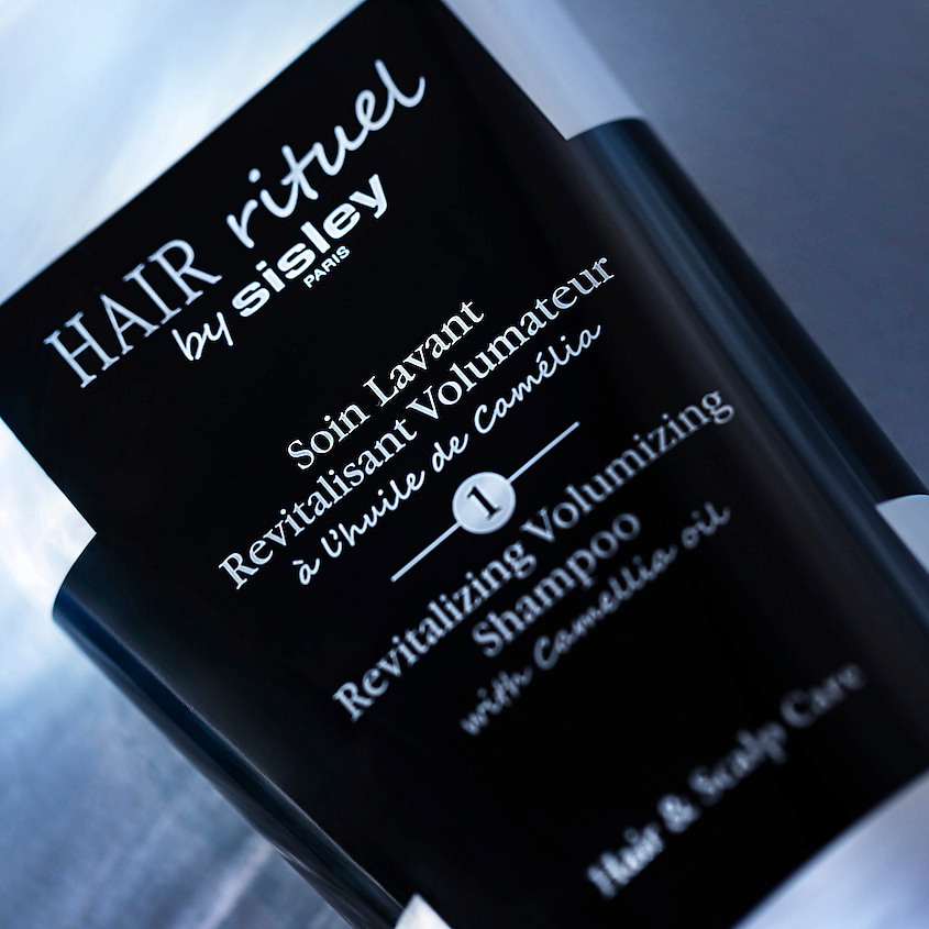 SISLEY Шампунь для увеличения объема волос с маслом камелии Hair Rituel Shampoo – фото 3