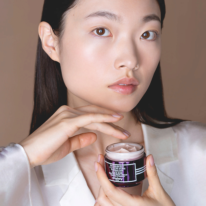 SISLEY Крем с экстрактом черной розы Black Rose Skin Infusion Cream – фото 6