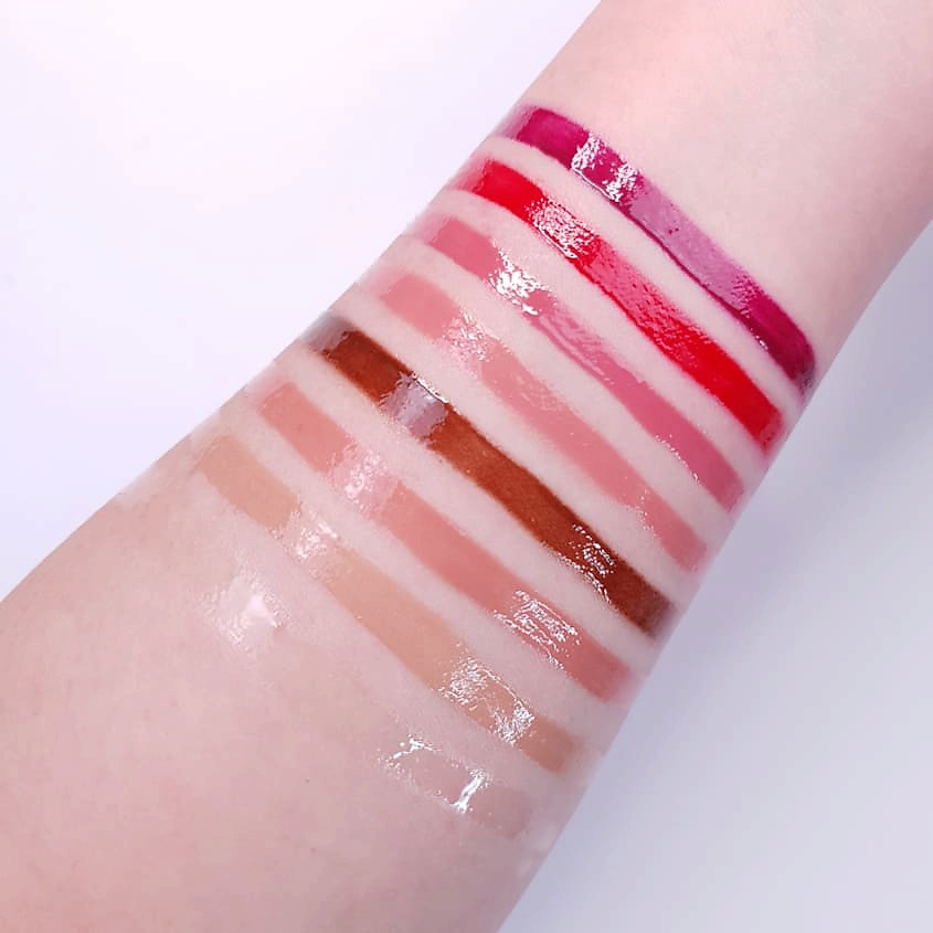 RELOVE REVOLUTION Блеск для губ Baby Gloss – фото 5