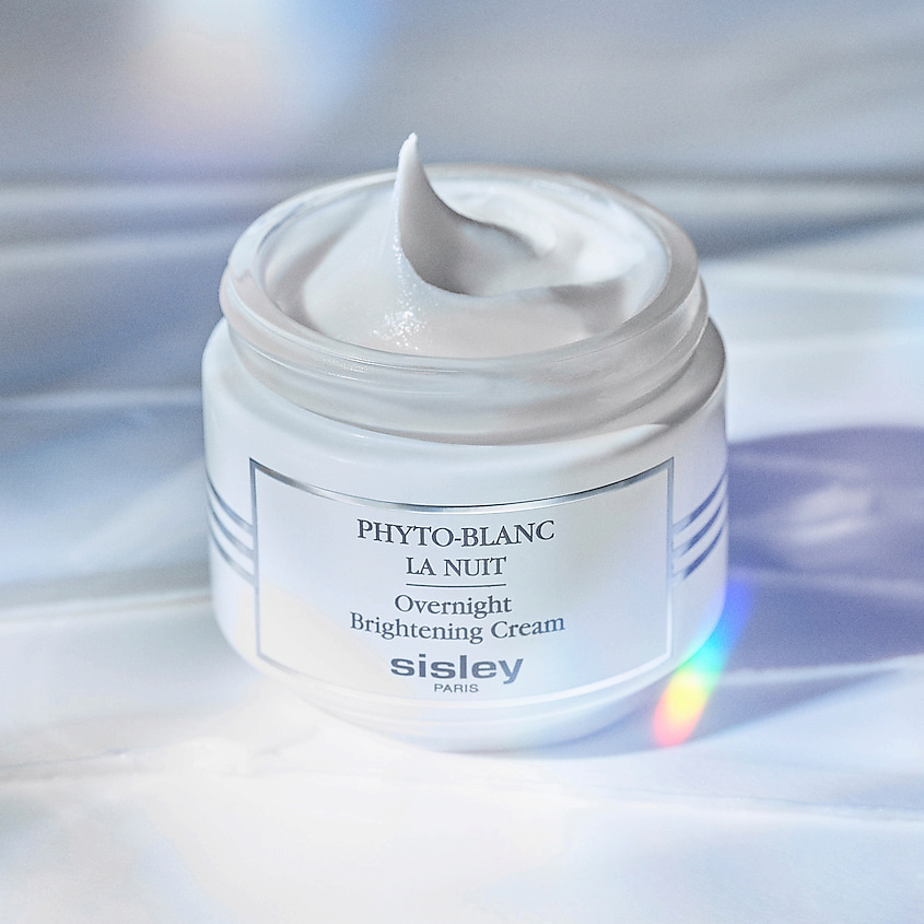 Sisley Ночной крем для выравнивания тона кожи Phyto-Blanc Overnight Brightening Cream – фото 4