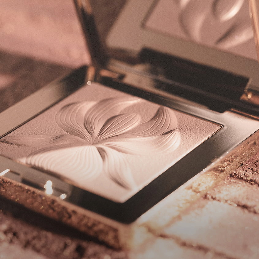 SISLEY Хайлайтер с эффектом сияния Орхидея L’Orchidee Highlighter Illuminating Powder – фото 5