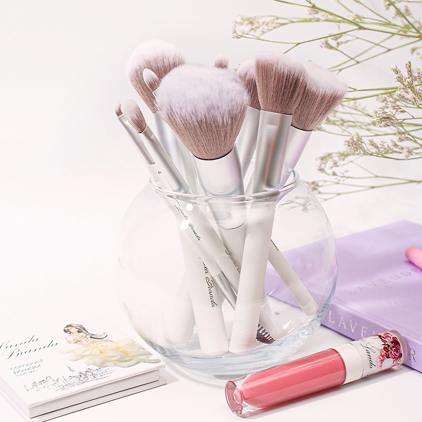 LANDA BRANDA Кисть для растушевки теней BLENDING BRUSH – фото 9